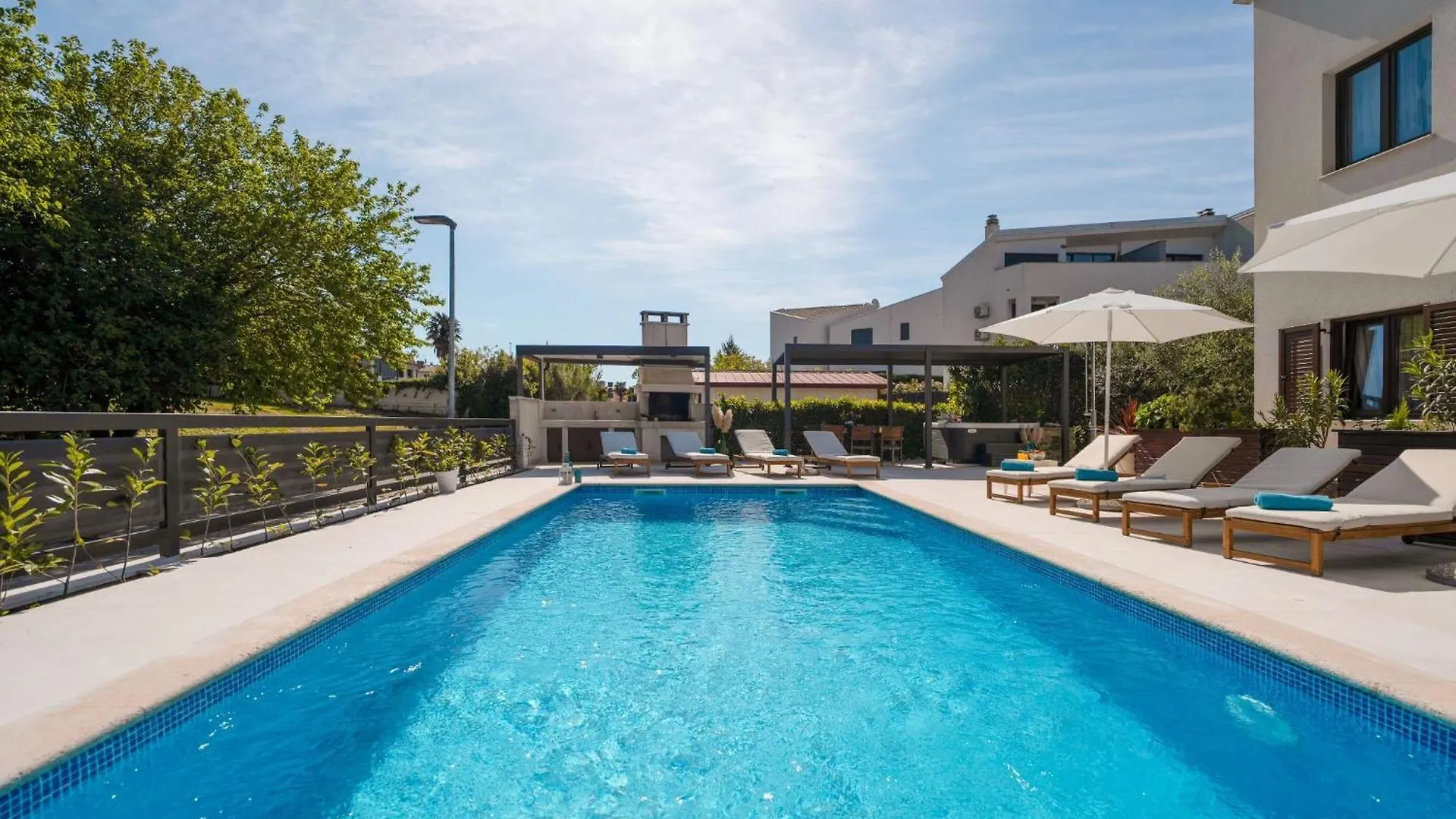 Ferienwohnung Residence Mala 1 Mit Pool Funtana